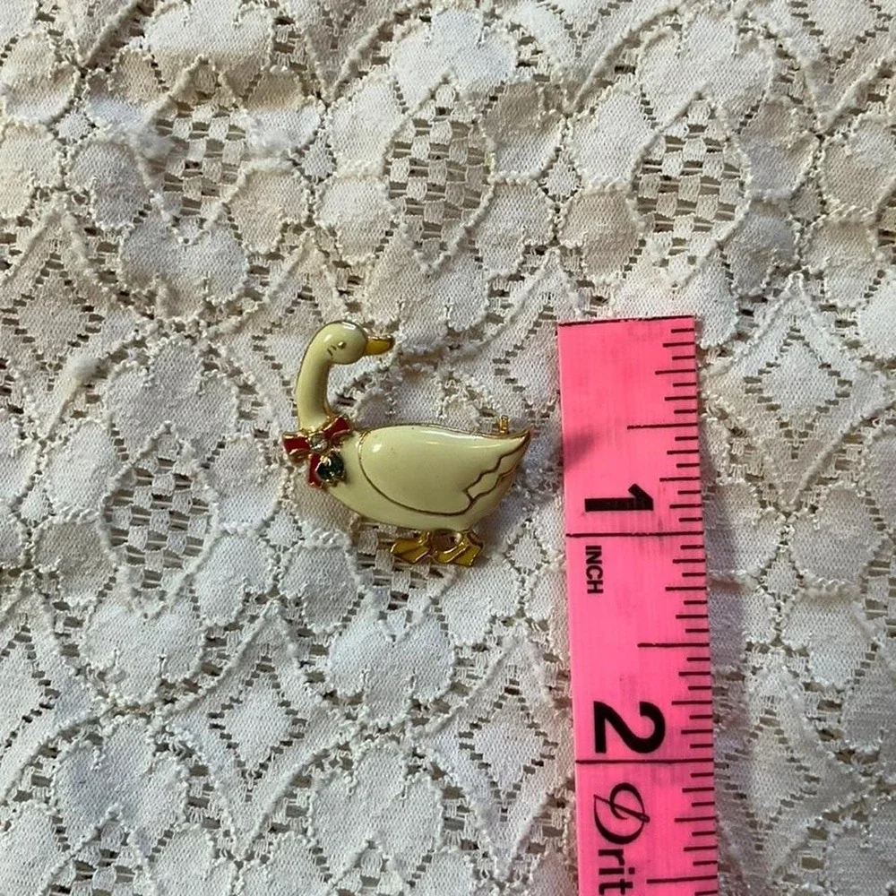 Vintage 80s 90s Silly Goose Pin Brooch Grandmacore Cottagecore Granny Christmas